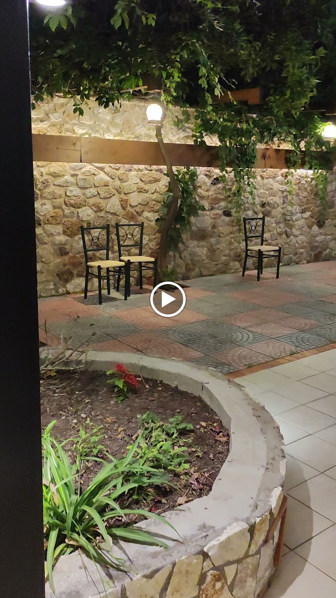 Oasis Restaurant Cafe Bar-2